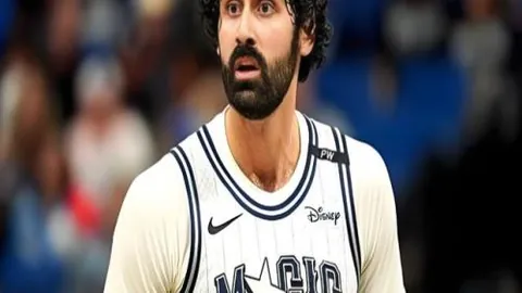 赞佩迪里获科曼盛赞：顶级中场，亚马尔防守不易